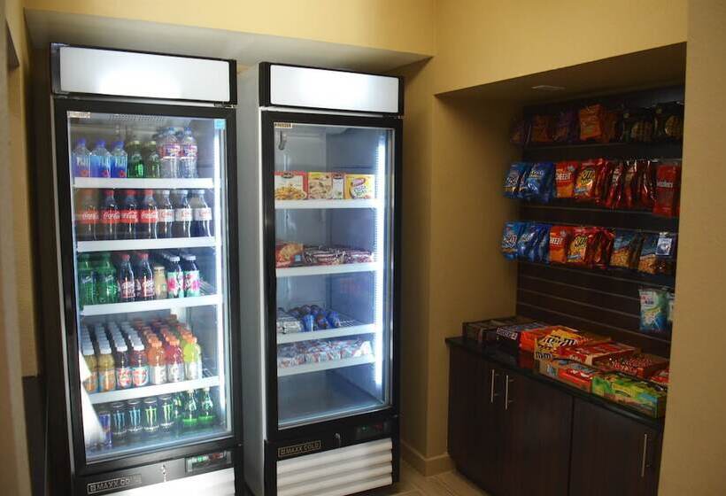 فندق Best Western Plus Elmendorf