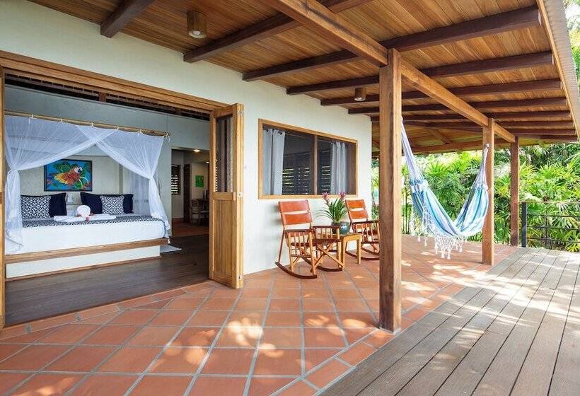 هتل Bosque Del Cabo Rain Forest Lodge