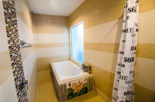 호텔 Colora Patong Phuket