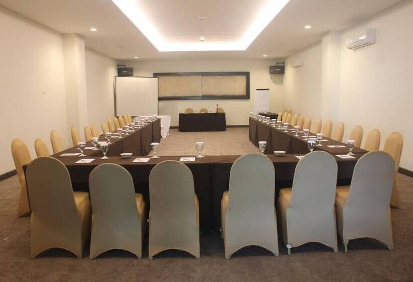 ホテル Dalton Makassar