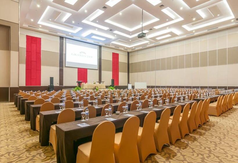 ホテル Dalton Makassar