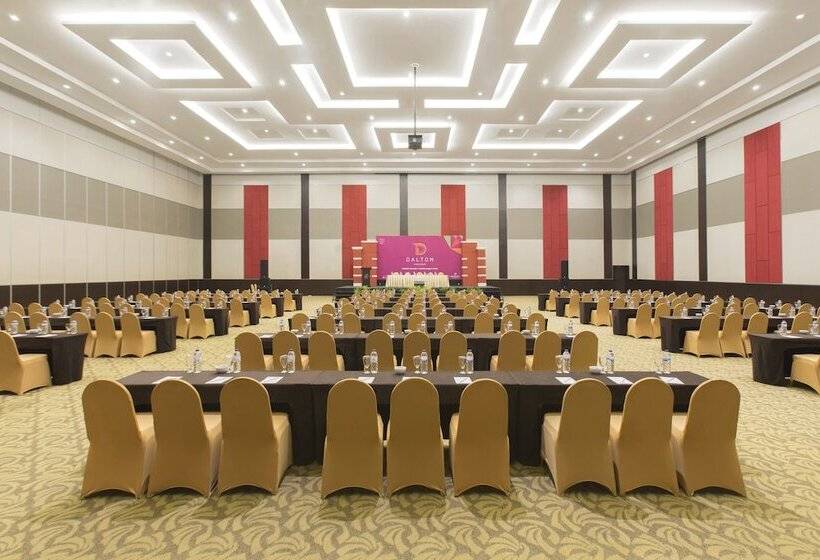 ホテル Dalton Makassar