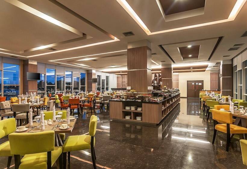 هتل Dalton Makassar