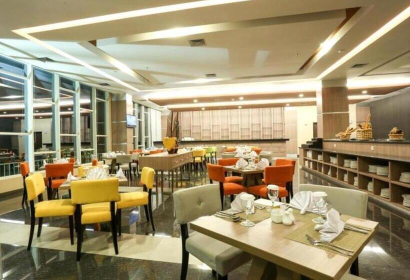 ホテル Dalton Makassar