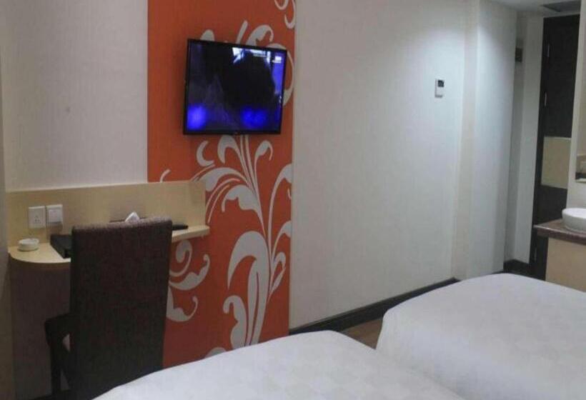 ホテル Dalton Makassar