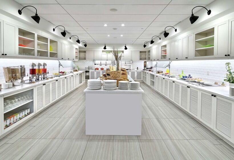 هتل Doubletree By Hilton Edmonton Downtown