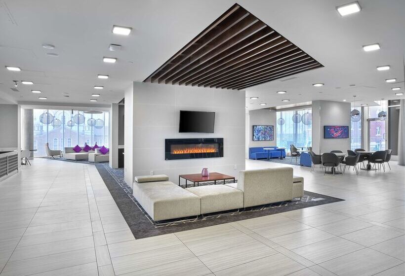 Отель Doubletree By Hilton Edmonton Downtown