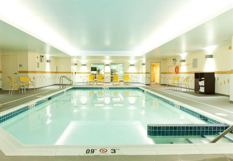 בית מלון כפרי Fairfield Inn & Suites By Marriott Lethbridge