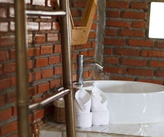 Отель Gin's Maekhong View Resort & Spa