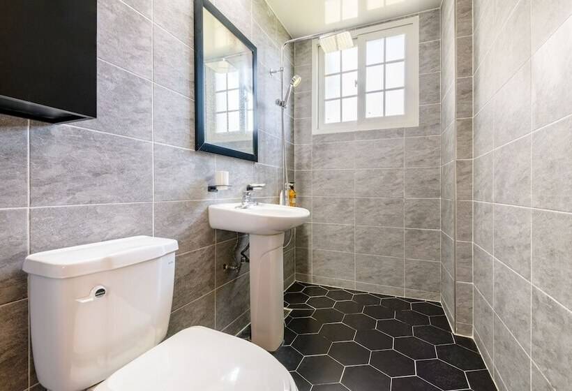 酒店 Harry And Sodam