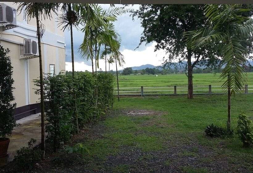 ホテル Him Doi House