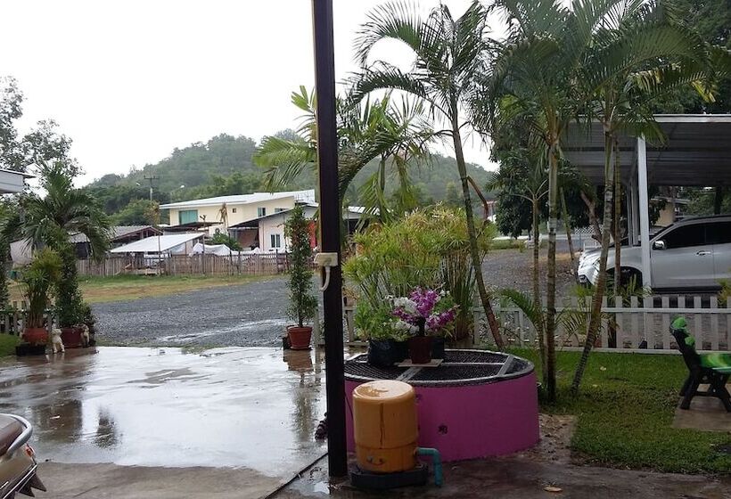 ホテル Him Doi House