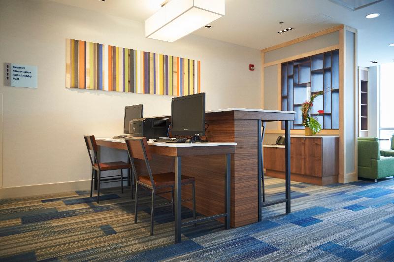 ホテル Holiday Inn Express & Suites St. John S Airport, An Ihg