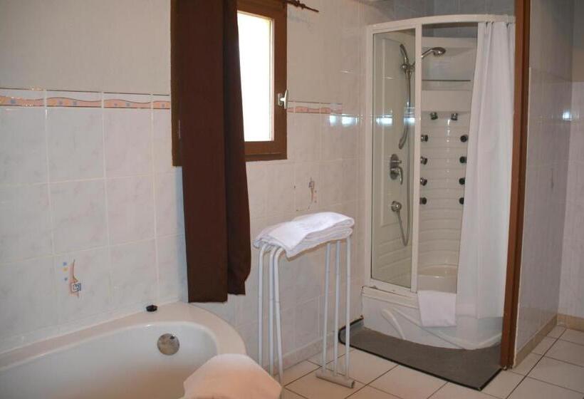 בית מלון כפרי Hôtel Le Floreal