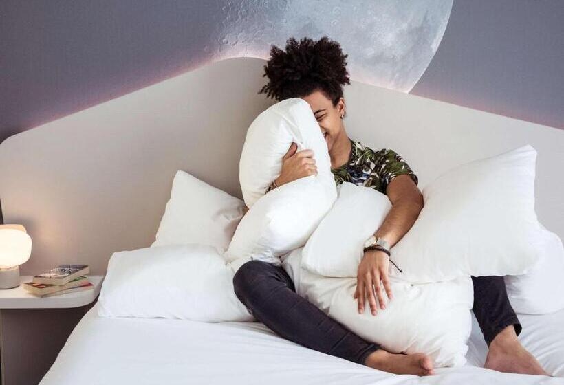 Отель Ibis Styles Paris Charles De Gaulle Airport