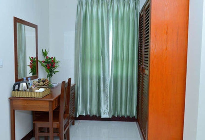 בית מלון כפרי Kimseng Thai