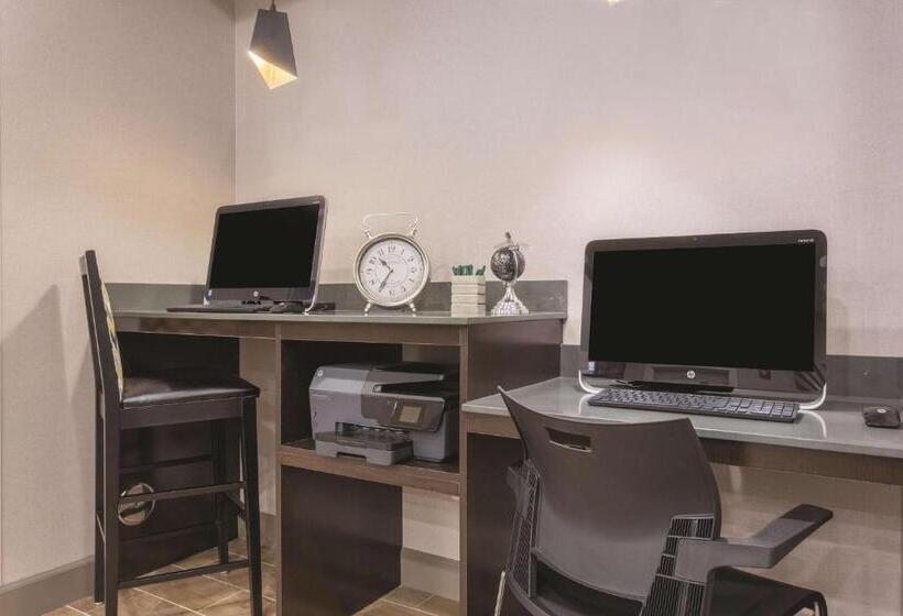 فندق La Quinta By Wyndham Tumwater   Olympia