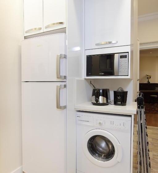 هتل Lir Residence Suites Long Stay