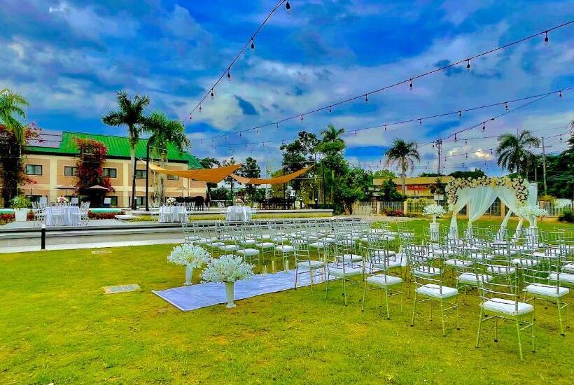 בית מלון כפרי Luisita Central Park