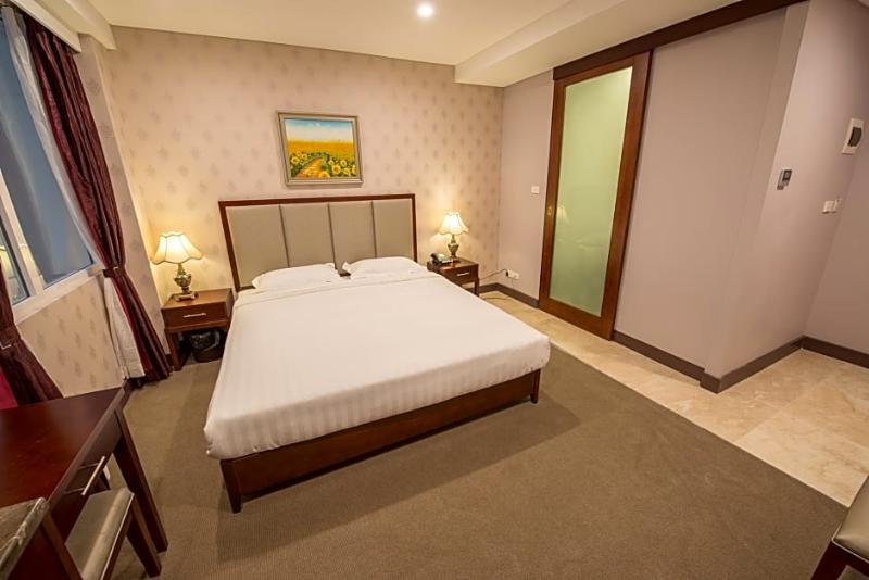 هتل Megaboom City