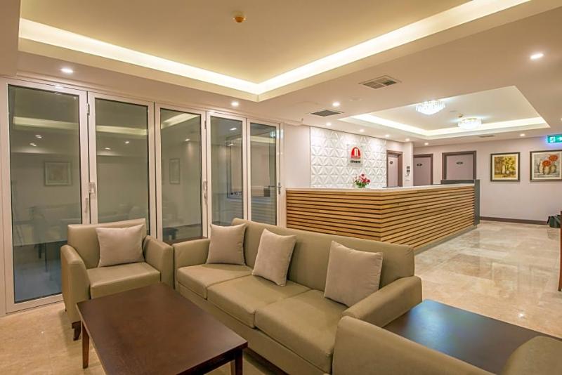 هتل Megaboom City