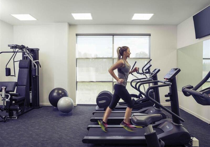 هتل Mercure Newcastle Airport