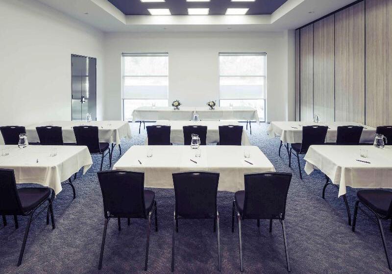 Отель Mercure Newcastle Airport