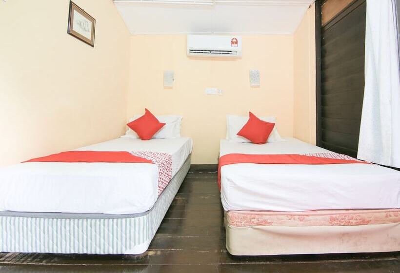 בית מלון כפרי Ombak Inn Chalet