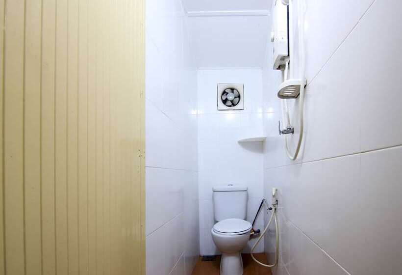 בית מלון כפרי Ombak Inn Chalet