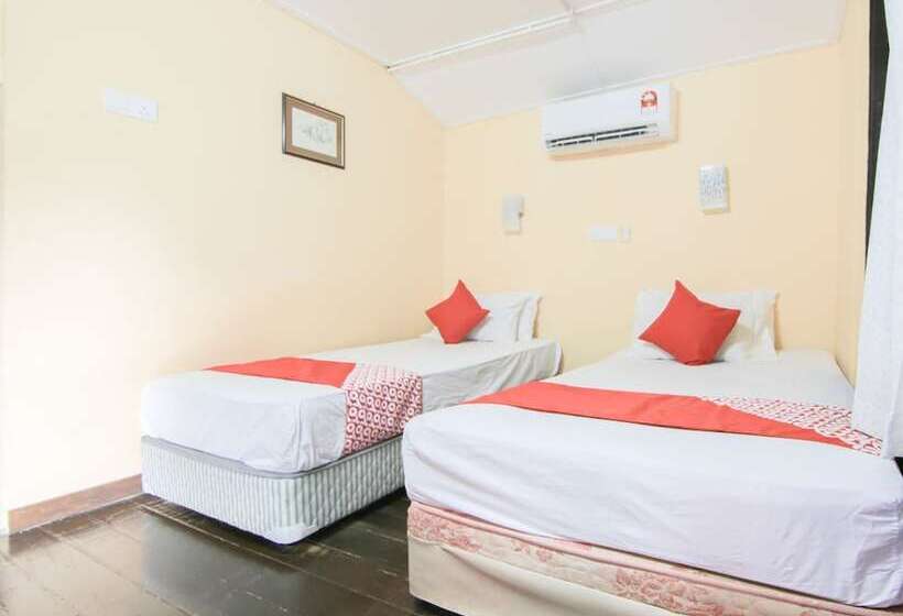 בית מלון כפרי Ombak Inn Chalet