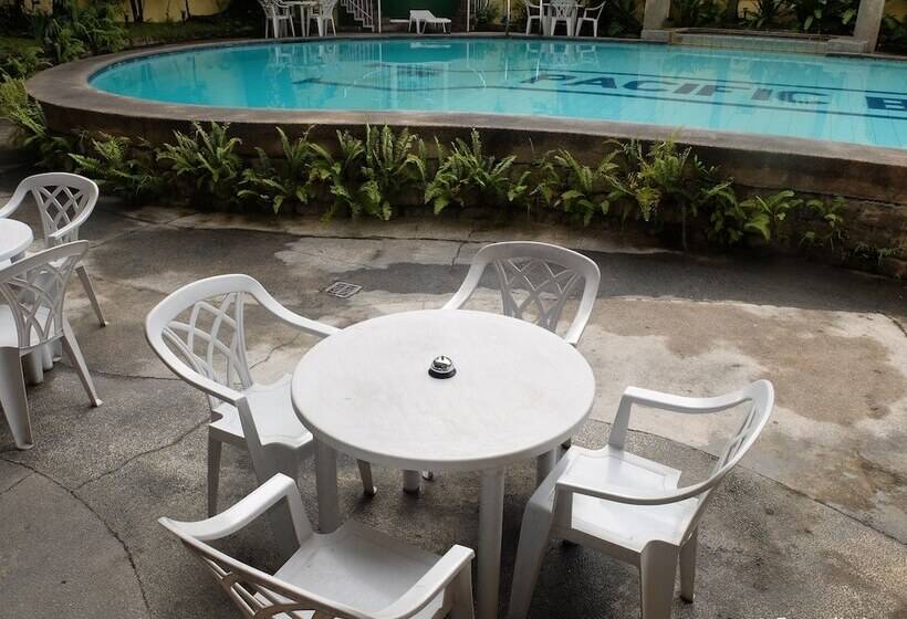 Pacific Breeze Hotel And Resort