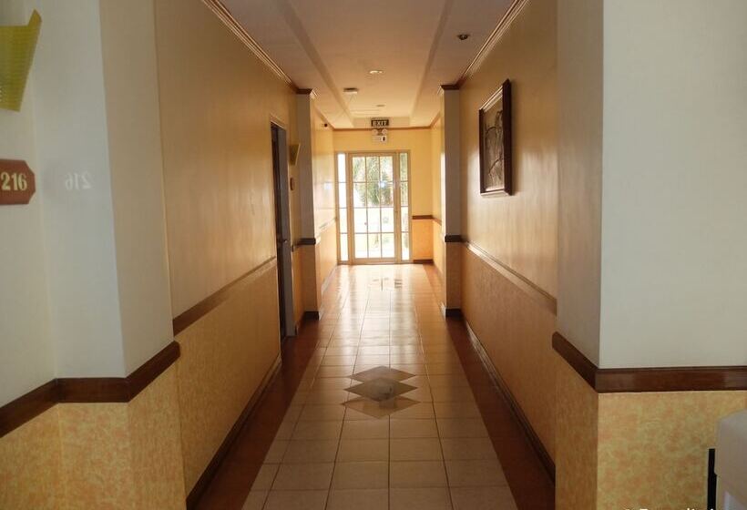 Pacific Breeze Hotel And Resort