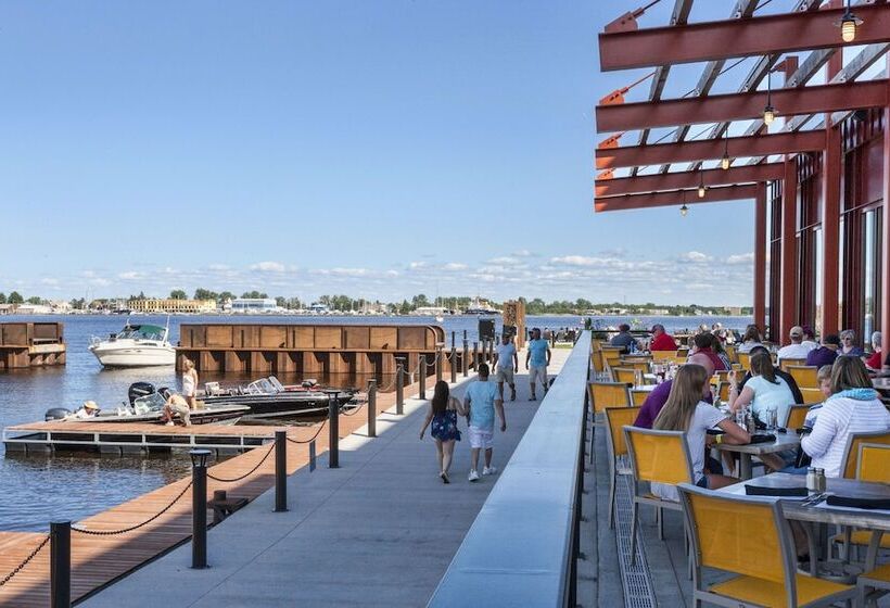 酒店 Pier B Resort