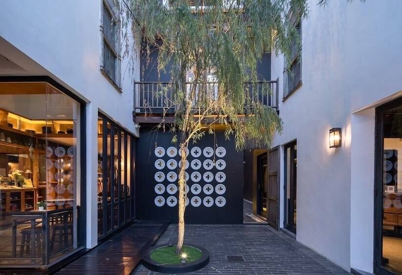 فندق Ping Silhouette