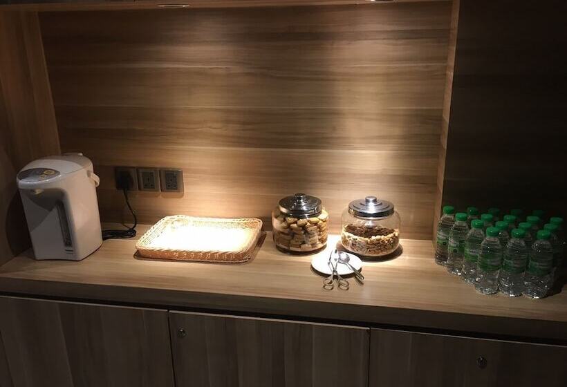 בית מלון כפרי Plaza Premium Lounge Klia   Wellness Spa