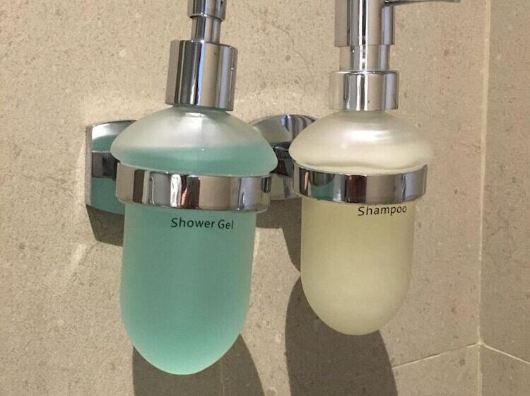 בית מלון כפרי Plaza Premium Lounge Klia   Wellness Spa