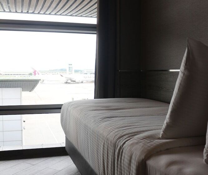 בית מלון כפרי Plaza Premium Lounge Klia   Wellness Spa