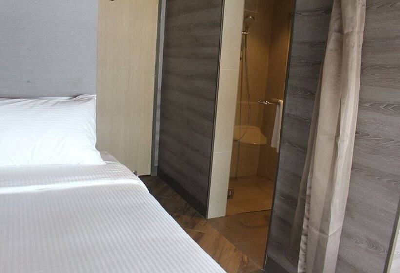 בית מלון כפרי Plaza Premium Lounge Klia   Wellness Spa