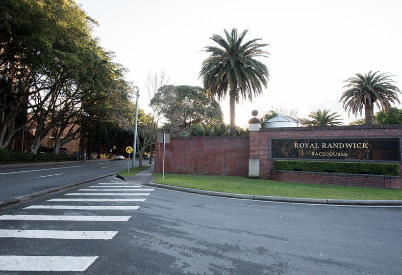 호텔 Racecourse Space Pop Up