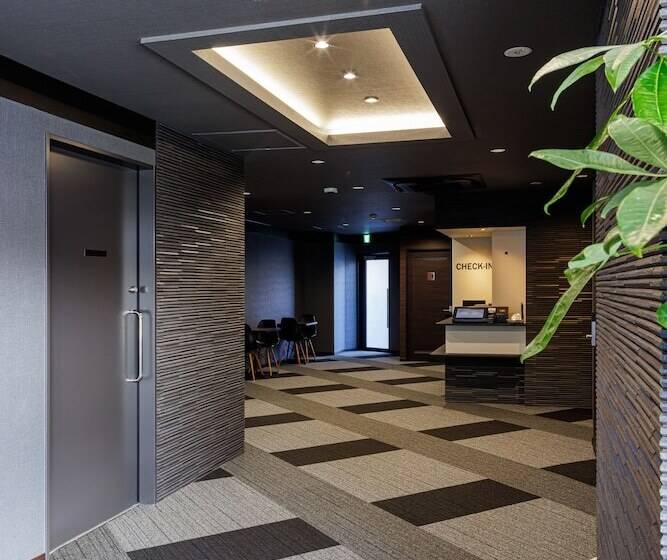 호텔 Reftel Osaka Itami Airport