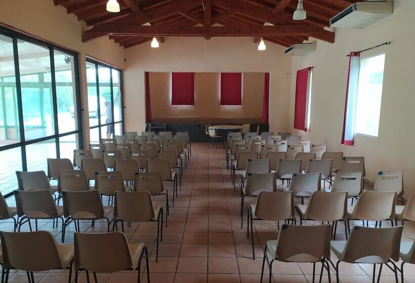 فندق L Oustal Del Carlat