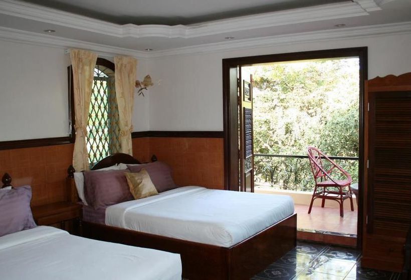 فندق River Village Manor