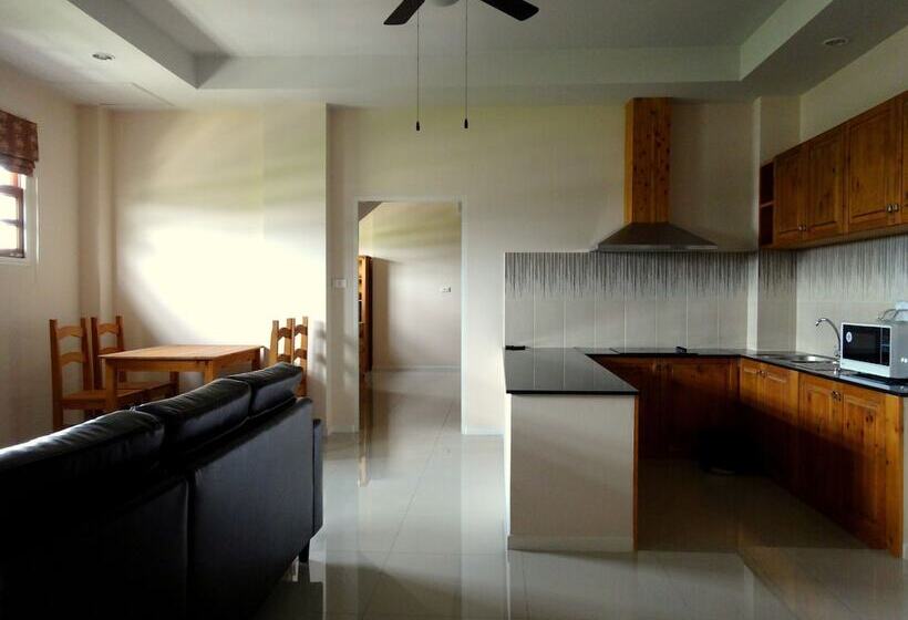 בית מלון כפרי Royal Place Banchang