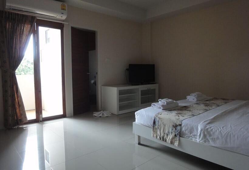 בית מלון כפרי Royal Place Banchang