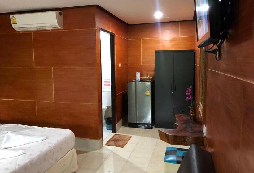 호텔 Ruan Mai San Ngam Resort Sha Plus