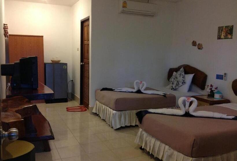 호텔 Ruan Mai San Ngam Resort Sha Plus