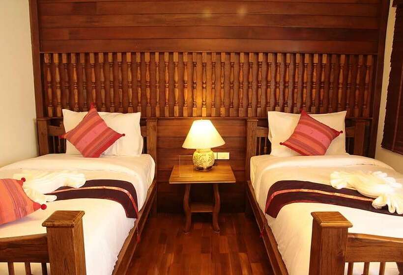 فندق Rustic River Boutique