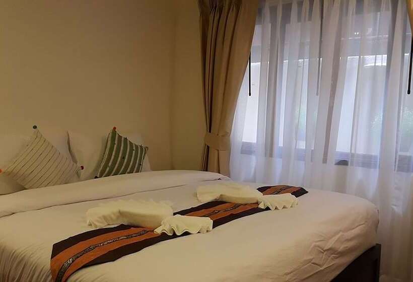 فندق Rustic River Boutique