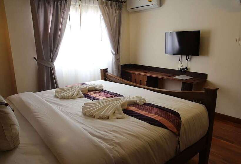 فندق Rustic River Boutique