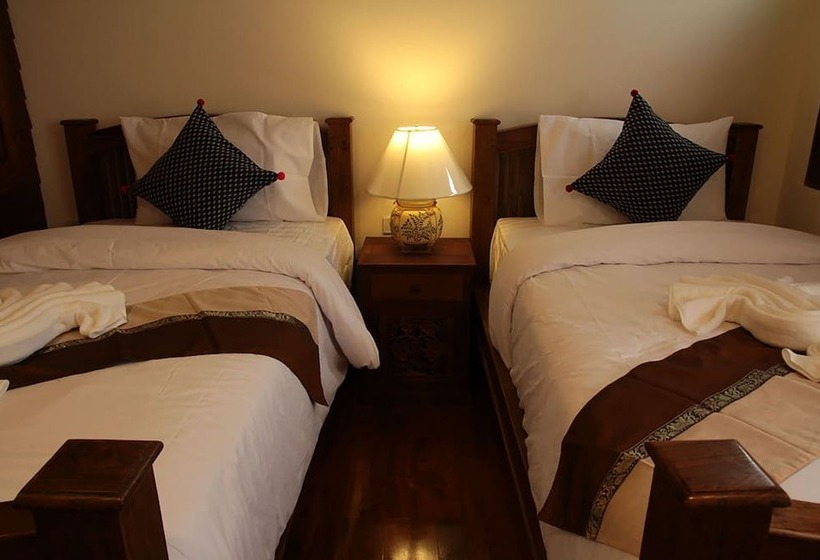 فندق Rustic River Boutique